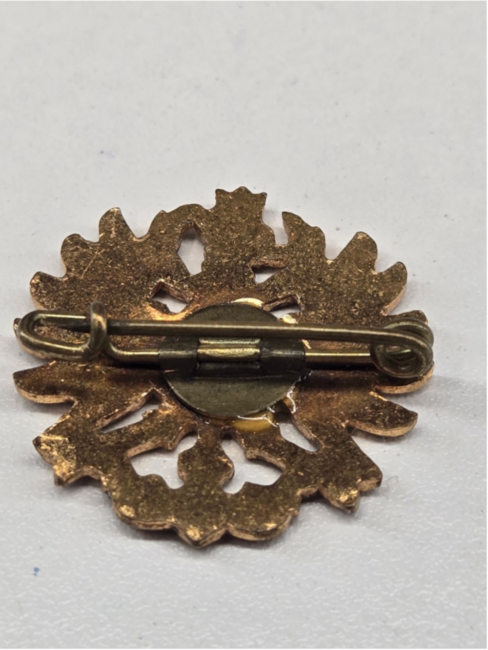 Vintage WW1 Eagle of Tyrol Cap Badge Brooch Pin Red Cloisonne Collectible - Picture 3 of 7